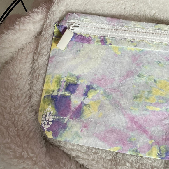 Aloha x FP Movement Printed Waterproof Pouch - Picture 2 of 4